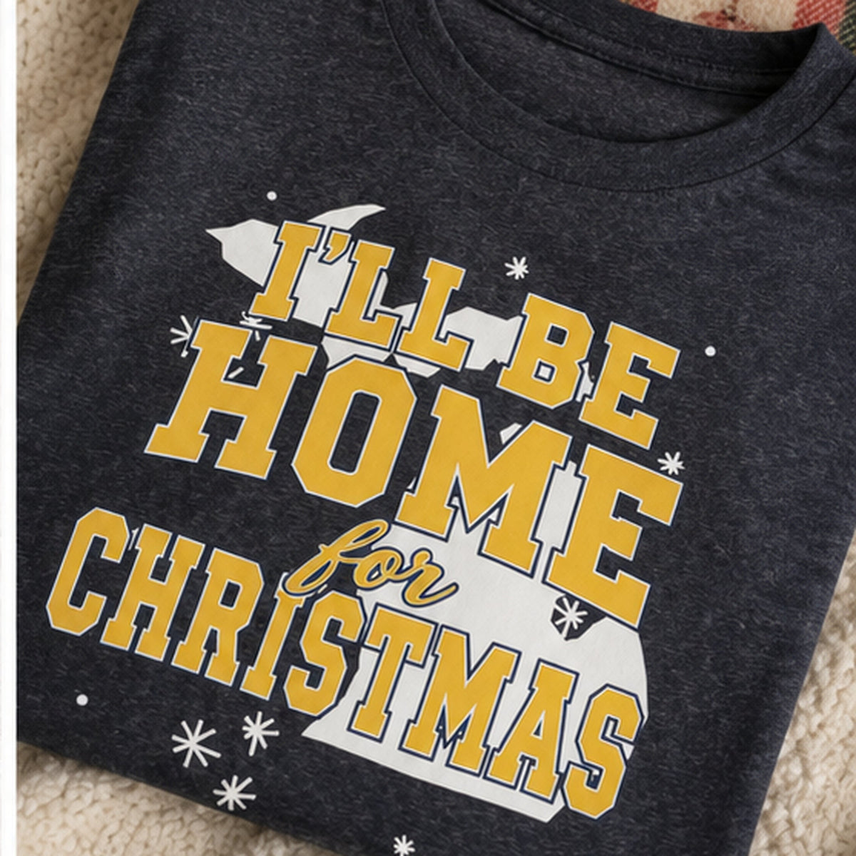Heather Navy Michigan Christmas tee fabric and graphic close-up